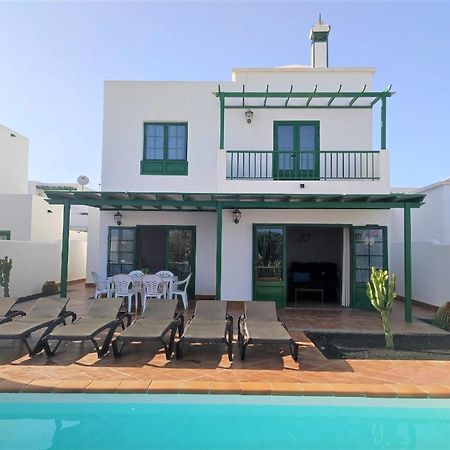 Villa Martina Плая Бланка Екстериор снимка